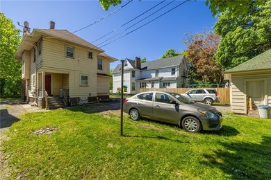 Fantastic investment or owner-occupant opportunity in the heart - photo 32