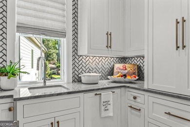 LAKEFRONT BUILDER'S PERSONAL HOME IN REYNOLDS LAKE OCONEE where - photo 37