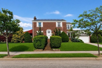 Welcome to 530 Washington Boulevard, a beautifully maintained - photo 1
