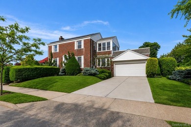 Welcome to 530 Washington Boulevard, a beautifully maintained - photo 2