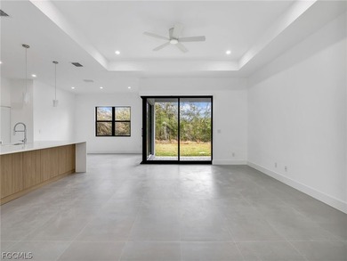 Brand-new 2026 construction offering 3 bedrooms plus a versatile - photo 3