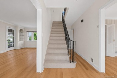 Welcome to 530 Washington Boulevard, a beautifully maintained - photo 5