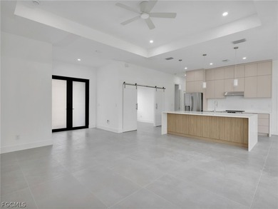 Brand-new 2026 construction offering 3 bedrooms plus a versatile - photo 6