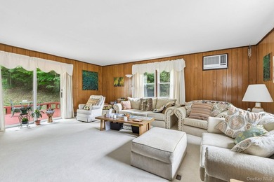 Nestled on a beautifully landscaped cul-de-sac, this - photo 11