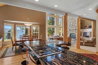 Captivating lake views, thoughtful design, and timeless mountain - photo 11