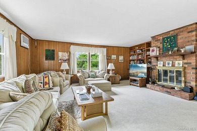 Nestled on a beautifully landscaped cul-de-sac, this - photo 12
