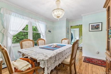 Nestled on a beautifully landscaped cul-de-sac, this - photo 14