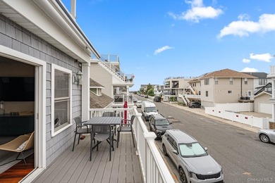 Welcome to 46 Wyoming Avenue - a raised beach-side 2 bedroom-2 - photo 18