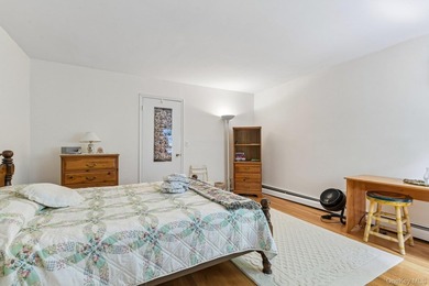 Nestled on a beautifully landscaped cul-de-sac, this - photo 28