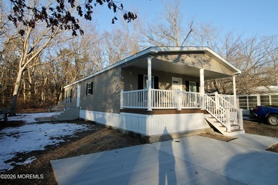 Brand new construction in a well maintained Adult Community, all - photo 2