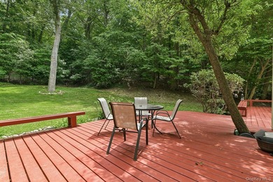 Nestled on a beautifully landscaped cul-de-sac, this - photo 34
