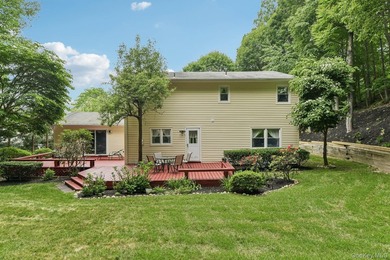 Nestled on a beautifully landscaped cul-de-sac, this - photo 38