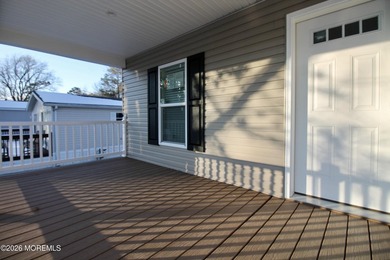 Brand new construction in a well maintained Adult Community, all - photo 8