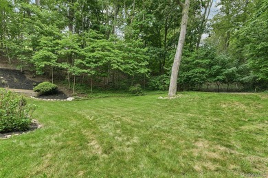 Nestled on a beautifully landscaped cul-de-sac, this - photo 41