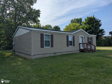 This newly renovated ranch home has 3 bedrooms and 2 full baths - photo 6