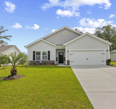 Welcome to this spacious and inviting like-new ranch style home - photo 1