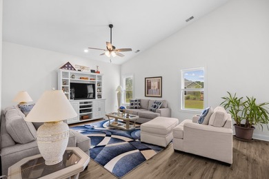 Welcome to this spacious and inviting like-new ranch style home - photo 7