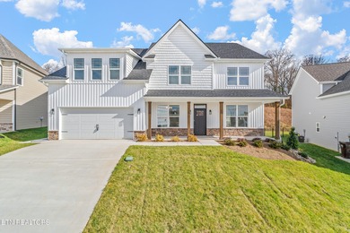 Melton Hill Lake Home Sale Pending in Knoxville Tennessee