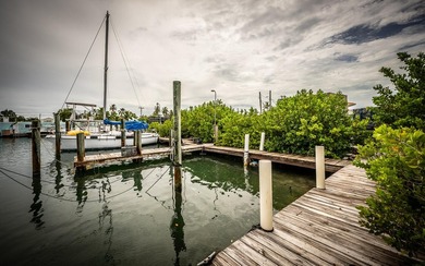 This property encompasses 15 Seaview Ave, 5 Seaview Ave, and a - photo 12