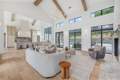 Introducing an extraordinary new construction estate set on 3.3 - photo 14