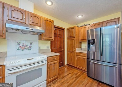 Experience the ultimate lakefront lifestyle on beautiful Lake - photo 15