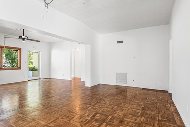 Discover this charming, spacious & character-filled Mid-Century - photo 15