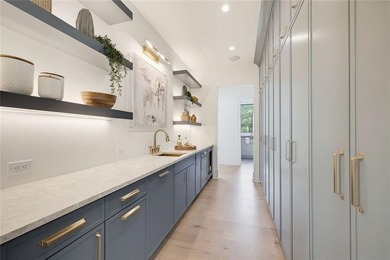 Introducing an extraordinary new construction estate set on 3.3 - photo 16