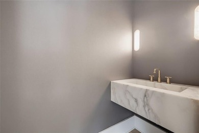Introducing an extraordinary new construction estate set on 3.3 - photo 18