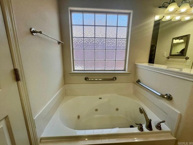 Come see this beautiful, move-in ready, one level home in the - photo 20