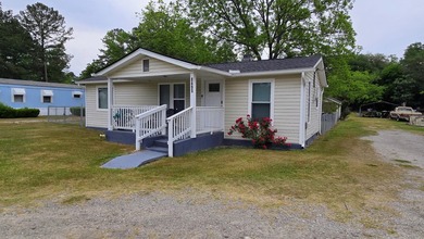 Half Acre Charming Lake Retreat Near Golf & Santee State Park! - photo 5