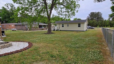 Half Acre Charming Lake Retreat Near Golf & Santee State Park! - photo 6