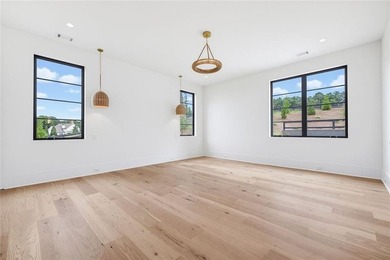 Introducing an extraordinary new construction estate set on 3.3 - photo 27