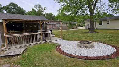 Half Acre Charming Lake Retreat Near Golf & Santee State Park! - photo 8
