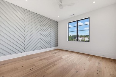 Introducing an extraordinary new construction estate set on 3.3 - photo 29