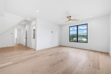 Introducing an extraordinary new construction estate set on 3.3 - photo 37