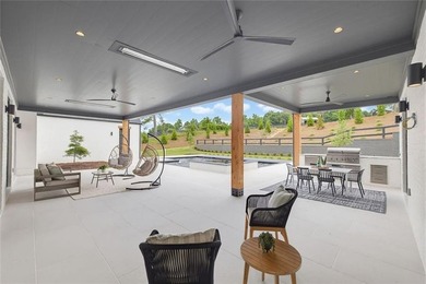 Introducing an extraordinary new construction estate set on 3.3 - photo 45