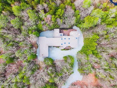 Opulence in the woods! Live your fairytale life on this - photo 46