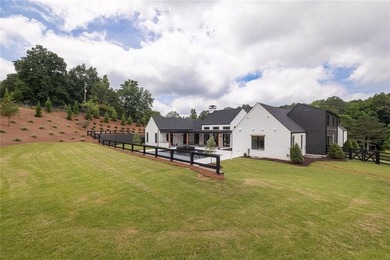 Introducing an extraordinary new construction estate set on 3.3 - photo 50