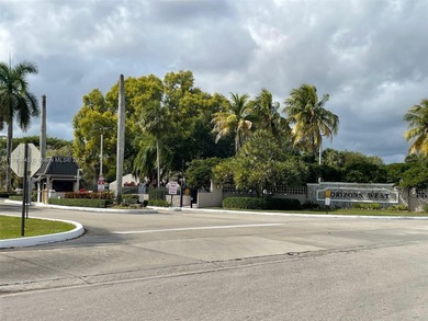 Kendale Lakes Area Condo Sale Pending in Miami Florida