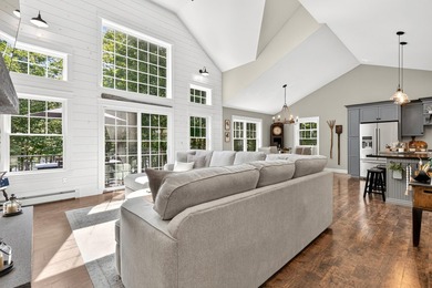 Built in 2018, this beautifully crafted lakefront home is ready - photo 11