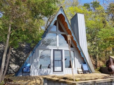 Lake Michigan - Emmet County Home Active Under Contract in Harbor Springs Michigan