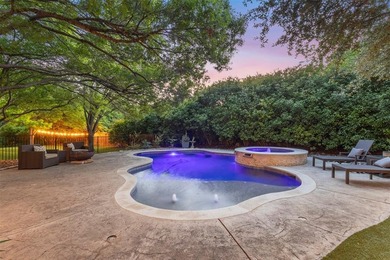 Fully reimagined sprawling single-story estate on a rare 1-acre - photo 12