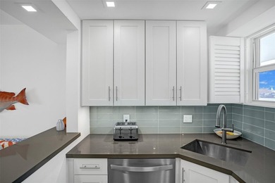 Beautifully updated 1-bed, 1-bath condo in the coveted Harbour - photo 20