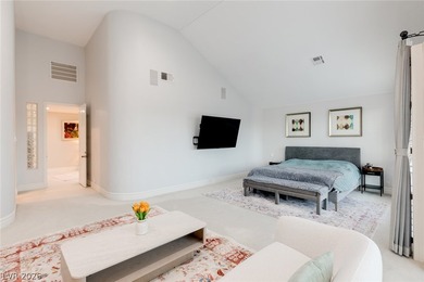Perfectly positioned on the fairway, this elegant estate offers - photo 22