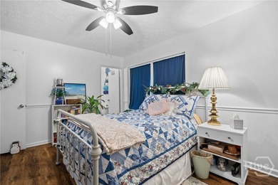 This 3-bedroom, 2-bathroom brick ranch with relaxing family room - photo 22