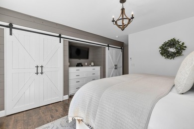 Built in 2018, this beautifully crafted lakefront home is ready - photo 28