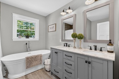 Built in 2018, this beautifully crafted lakefront home is ready - photo 29