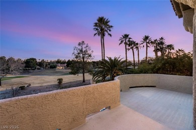 Perfectly positioned on the fairway, this elegant estate offers - photo 35