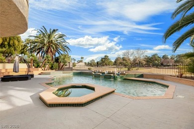 Perfectly positioned on the fairway, this elegant estate offers - photo 40