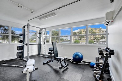 Beautifully updated 1-bed, 1-bath condo in the coveted Harbour - photo 40